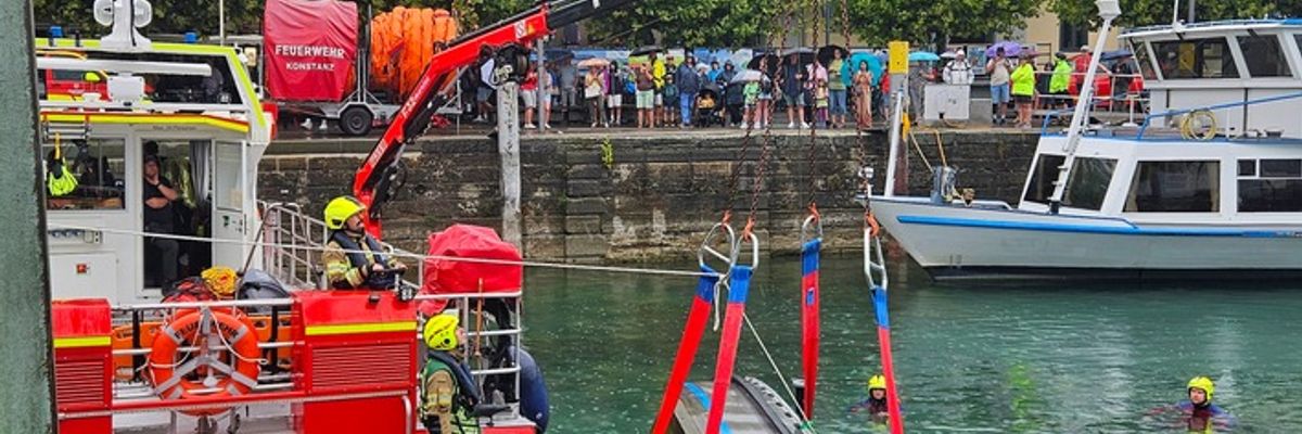 FW Konstanz: Bootshavarie im Konstanzer Trichter