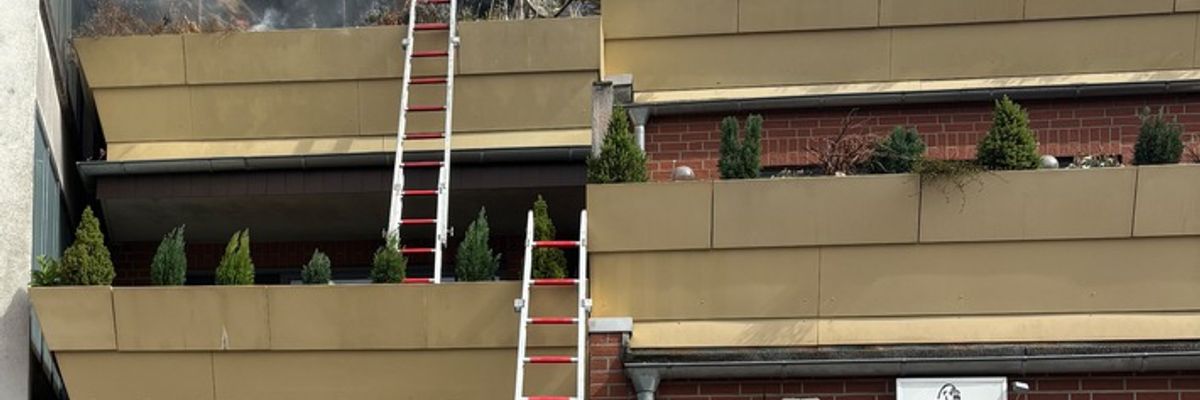FW Osterholz-Scharm.: Wohnungsbrand in der Innenstand von Osterholz-Scharmbeck