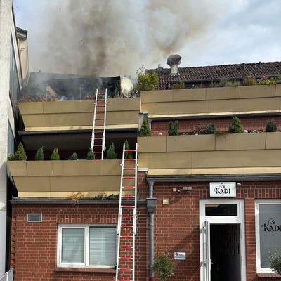 FW Osterholz-Scharm.: Wohnungsbrand in der Innenstand von Osterholz-Scharmbeck