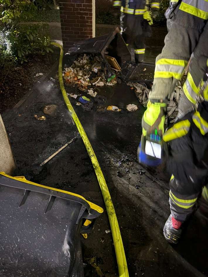 FW-WRN: Ruhiger Jahreswechsel für die Freiwillige Feuerwehr Werne - vier Einsätze am Neujahrstag