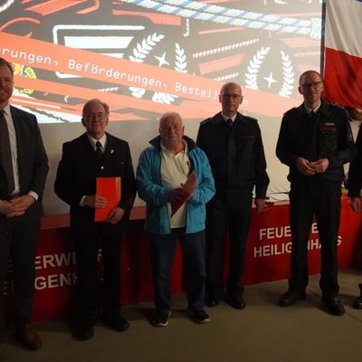 FW-Heiligenhaus: Feuerwehr Heiligenhaus blickt auf das vergangene Jahr 2025 zurück
