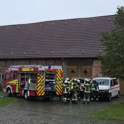 FW-WRN: Löschgruppe Langern übte mit Löschzug aus Selm