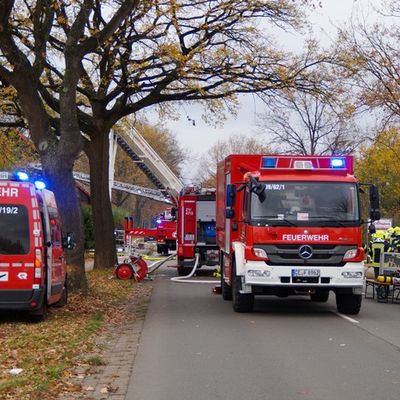 FW Flotwedel: Großeinsatz fordert Feuerwehren in Eicklingen