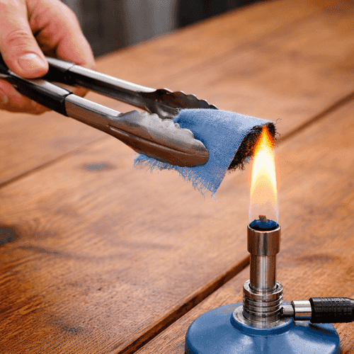 Titlebild: Brandschutz-Experiment für die Kinderfeuerwehr