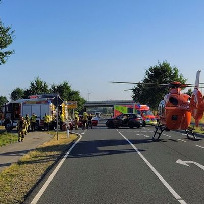 FW Gangelt: Schwerer Verkehrsunfall auf K17 bei Vinteln