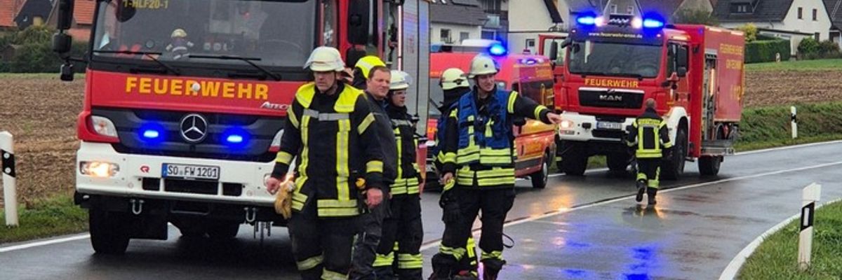 FW Ense: Verkehrsunfall auf der B516