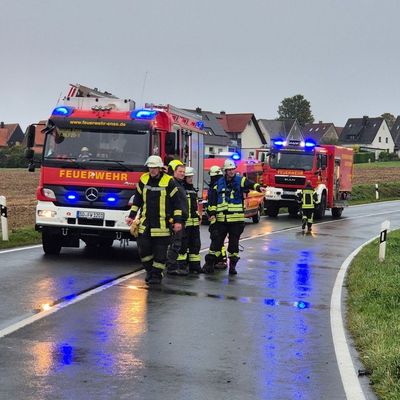 FW Ense: Verkehrsunfall auf der B516