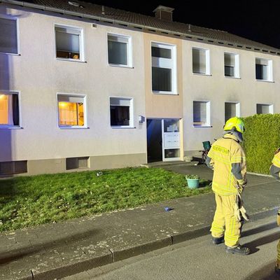 FW Paderborn: Gemeldeter Zimmerbrand in der Gneisenaustraße