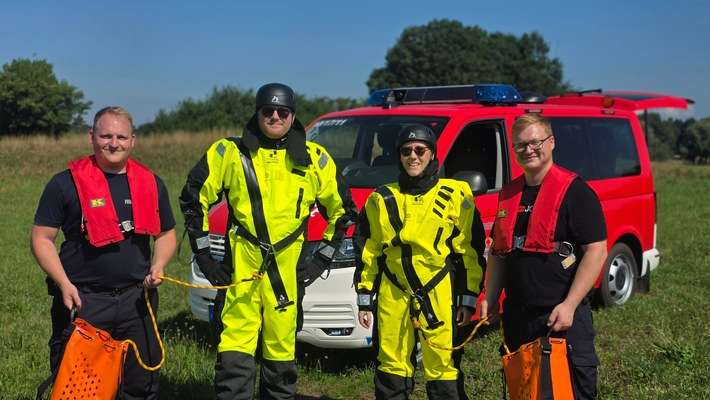 FW Celle: Neue Wasserrettungseinheiten bei der Feuerwehr Celle über an der Aller