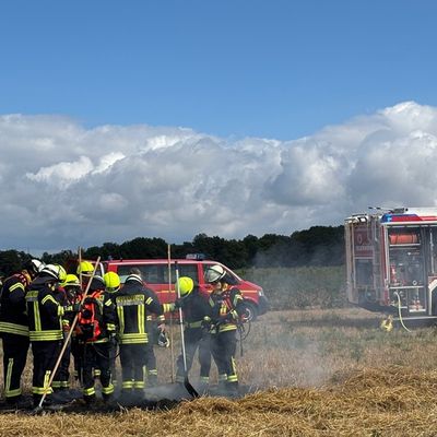 FW-MG: Übungsdienst zur Vegetationsbrandbekämpfung in Hardt und Rasseln