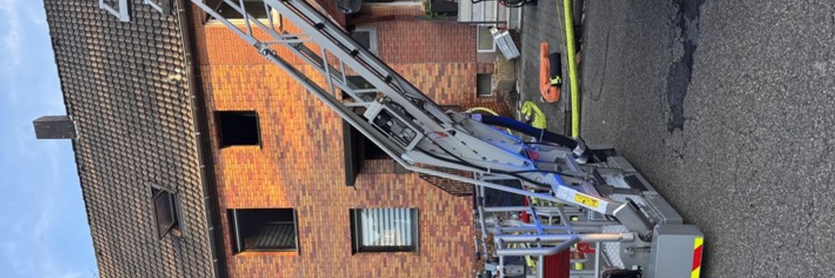 FW-GE: Erneuter Brandeinsatz in Gelsenkirchen-Horst: Küchenbrand sorgt für aufwendigen Einsatz