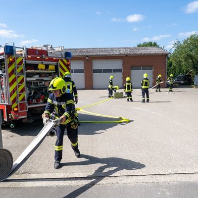 FW Flotwedel: Von Ausbildung bis Auszeichnung: Feuerwehr-Wochenende in der Samtgemeinde Flotwedel