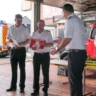 Feuerwehr Kalkar: Stadtwehrabend der Freiwilligen Feuerwehr Kalkar: Rückblick, Ehrungen und Blick in die Zukunft
