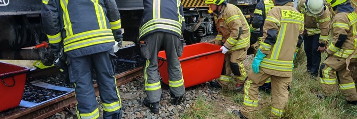FW-OLL: Übung der Umweltschutzbereitschaft im Landkreis Oldenburg: Ausbildungszug der Deutschen Bahn machte Station in Garrel