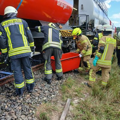 FW-OLL: Übung der Umweltschutzbereitschaft im Landkreis Oldenburg: Ausbildungszug der Deutschen Bahn machte Station in Garrel