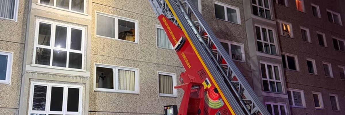 FW Dresden: Mehrere Verletzte durch Kellerbrand
