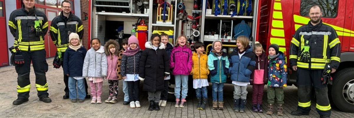 FW-KLE: Mutig im Notfall: Vorschulkinder besuchen die Freiwillige Feuerwehr Bedburg-Hau