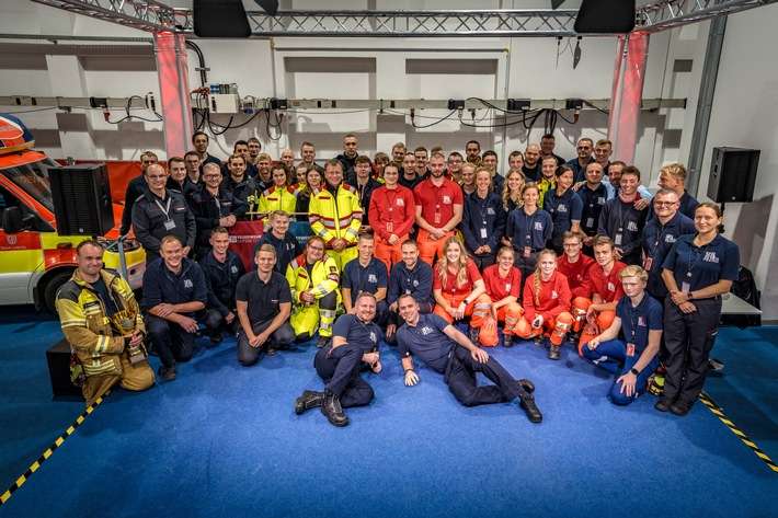 FW Dresden: Messe FLORIAN: Feuerwehr Dresden lädt zum Mitmachen ein