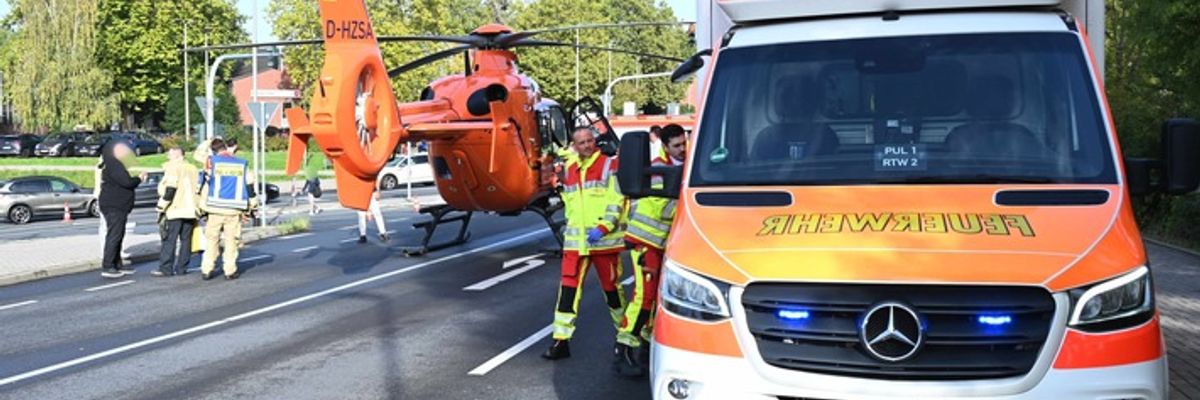 FW Pulheim: Fußgänger schwer verletzt