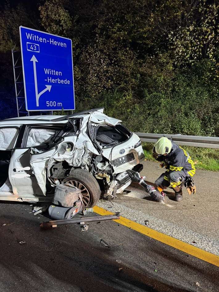 FW-EN: Verkehrsunfall auf Autobahn