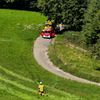 FW Weinheim: Arbeitsunfall im Wald Feuerwehr und Rettungsdienst retten verletzte Person aus unwegsamem Gelände