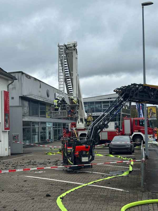 FW-MH: Dritte Folgemeldung zum Großbrand an der Kölner Straße