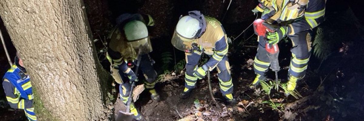 FW-BO: Feuerwehr befreit Hunde aus Fuchsbau