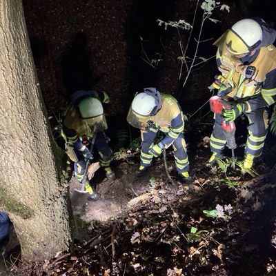 FW-BO: Feuerwehr befreit Hunde aus Fuchsbau
