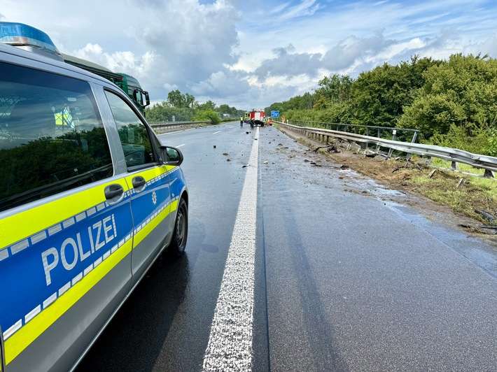 FW Hünxe: Verkehrsunfall auf der BAB 3