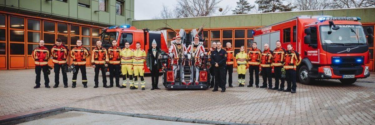 FW Düren: Royaler Besuch in der Feuer- und Rettungswache Düren