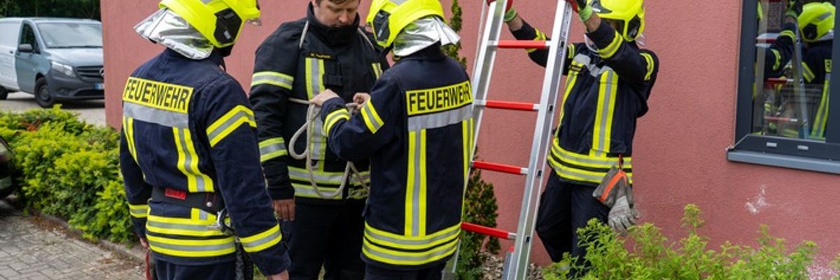 FW Flotwedel: Verstärkung für die Einsatzabteilungen: 15 Feuerwehrleute schließen Ausbildung erfolgreich ab