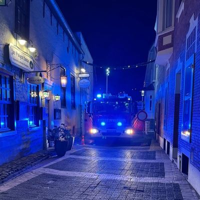 FW-AUR: Zwei Einsatzstellen inmitten der Stadt
