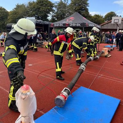 FFW Schiffdorf: 125 Jahre Feuerwehr Sellstedt - Jubiläumsfeier mit Leistungswettbewerben