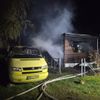 FW-ROW: Mobilheim in Lauenbrück in Vollbrand - Drei Verletzte und schwierige Löschwasserversorgung