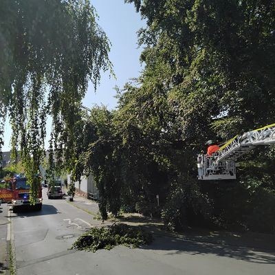 FW-EN: Wetter - bisher neun Einsätze am heißesten Wochenende des Jahres