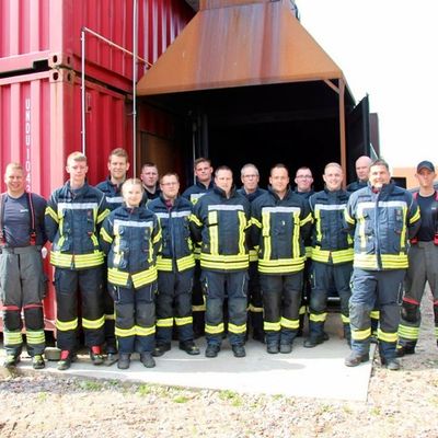 FW-OLL: Eine heiße Sache - Realbrandausbildung der Gemeindefeuerwehr Großenkneten