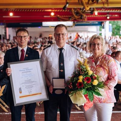 FW-WRN: Ehre für 18 Jahre Engagement - Stadtbrandinspektor Thomas Temmann feierlich verabschiedet
