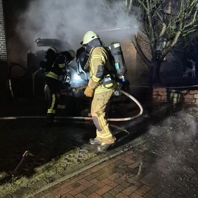 FW-OLL: Freiwillige Feuerwehren der Gemeinde Wardenburg in der Silvesternacht zweimal im Brandeinsatz