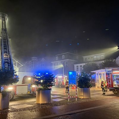 FW-AUR: Gastronomie-Küche wird Raub der Flammen