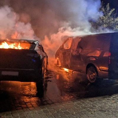 FW-ROW: Zwei Pkw bei nächtlichem Brand in Elsdorf vollständig ausgebrannt