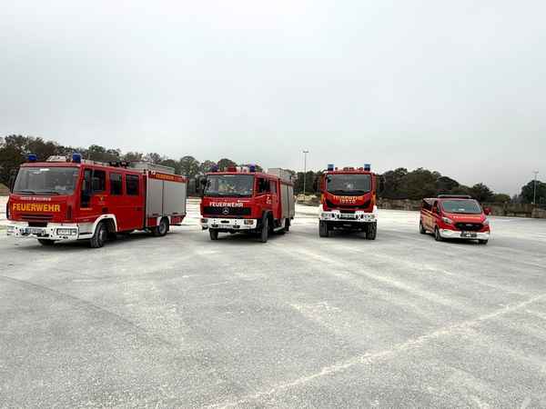 Feuerwehr Kalkar: Fahrsicherheitstraining der Feuerwehr Kalkar