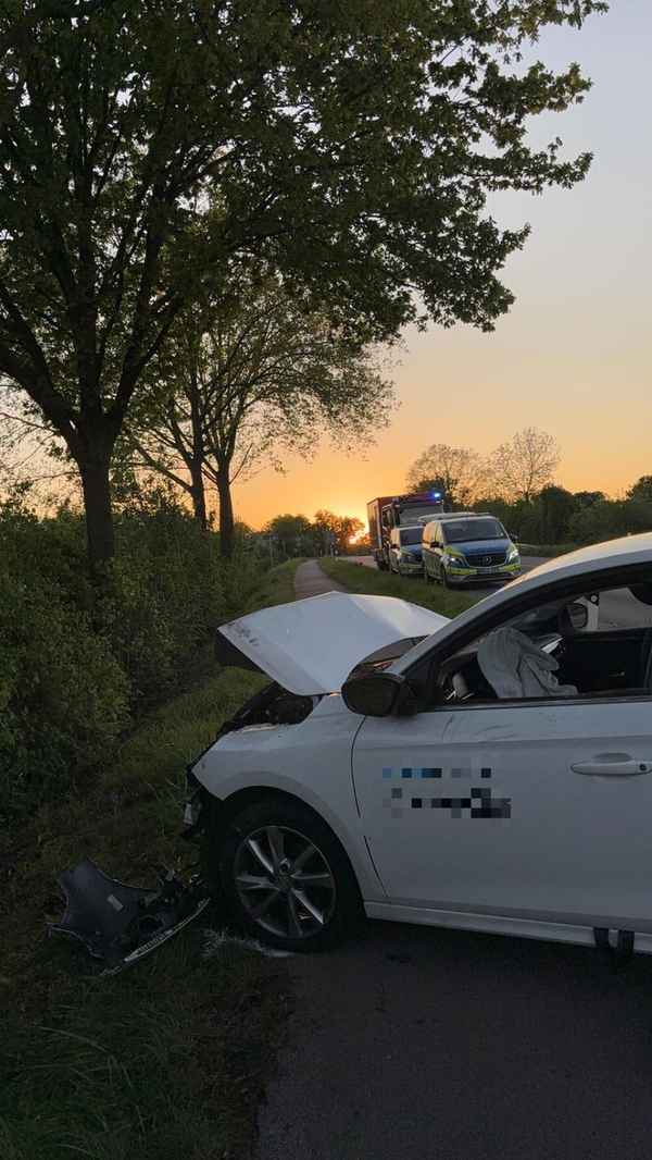 FW-Schermbeck: Verkehrsunfall auf der Dorstener Straße