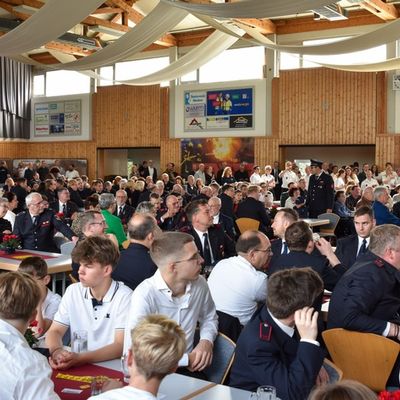 FW Wenden: 90 Jahre Feuerwehr Hünsborn