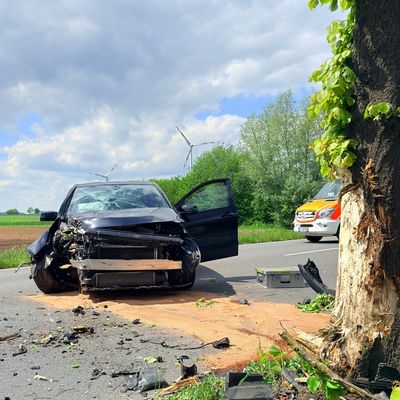 FW-DT: Verkehrsunfall auf der Lageschen Straße
