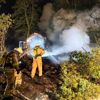FW Osterholz-Scharm.: Gebäudebrand in Teufelsmoor