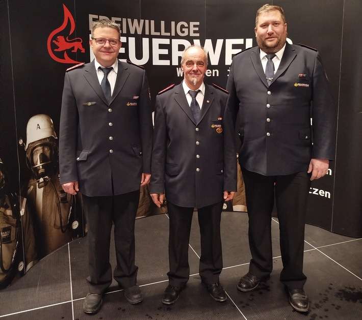 LRA-Ravensburg: Hauptversammlung der Feuerwehrabteilung Wangen-Schomburg Dietmar Pfleghar wird nach 45 Dienstjahren zum Ehrenmitglied der Feuerwehr Wangen