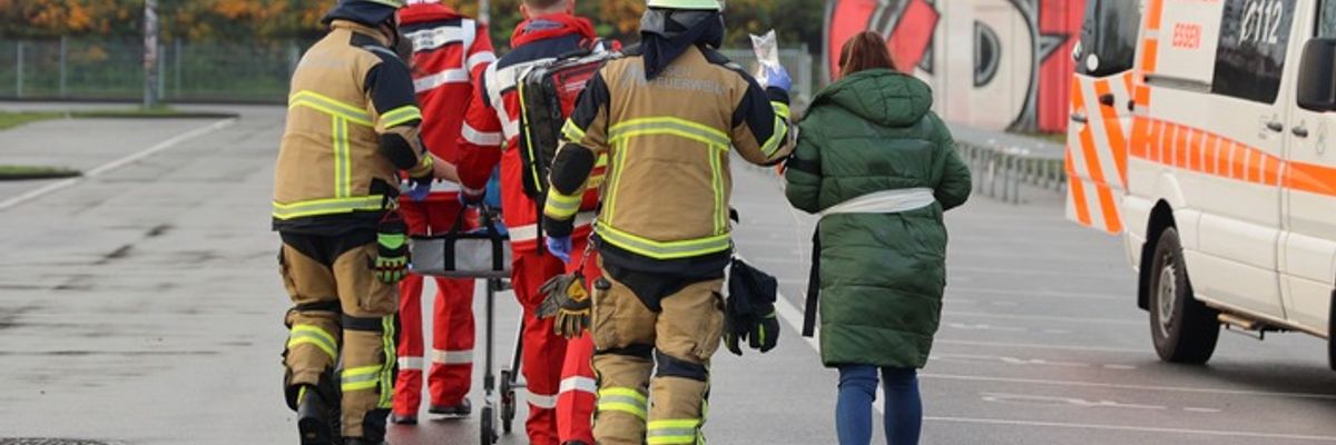 FW-E: Philippusstift Essen und Feuerwehr Essen proben den Ernstfall - Großübung mit Fokus auf Massenanfall von Verletzten