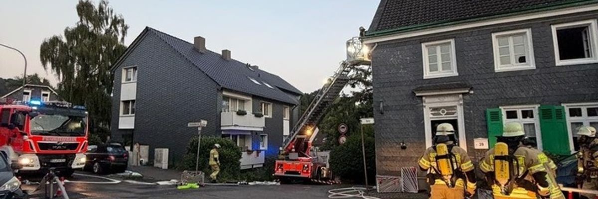 FW-RS: Zimmerbrand in Hasten