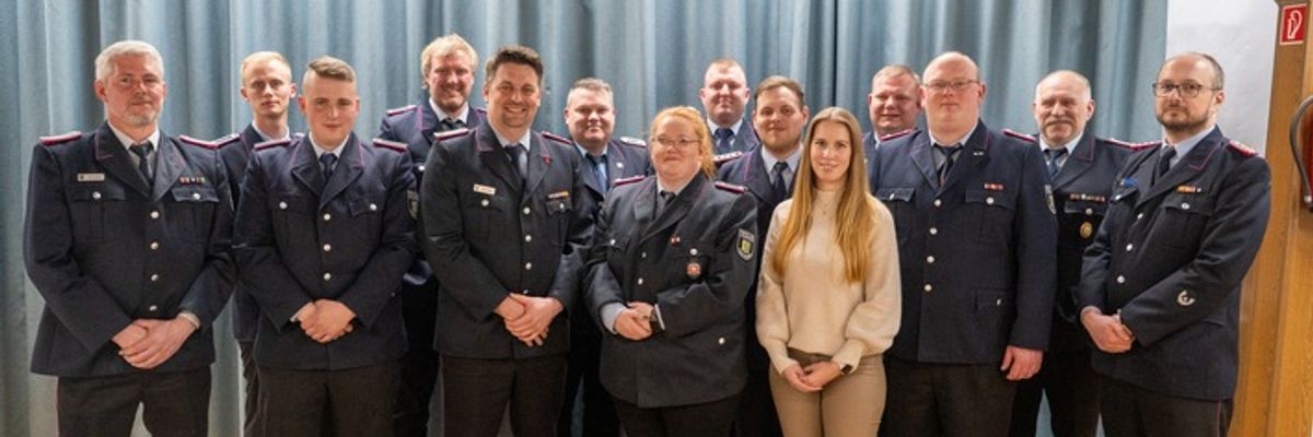 FW Flotwedel: Jahreshauptversammlung der Ortsfeuerwehr Langlingen: Rückblick, Wahlen und Ehrungen - Generationswechsel im Kommando