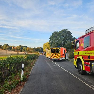 FW Ratingen: Schwerer Verkehrsunfall auf Essener Straße